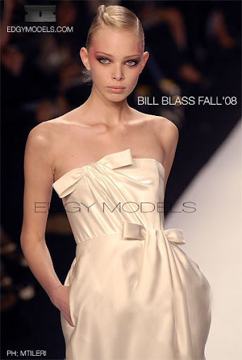 http://lh5.ggpht.com/edgymodels2/SGkxPRD2w0I/AAAAAAAAAzE/N3jgOGAcKA4/bill-blass2EM.jpg?imgmax=512