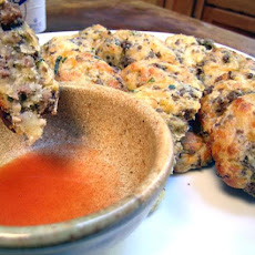 Cheese and Squeeze [ Cheddar and Beef ] Biscuit Balls