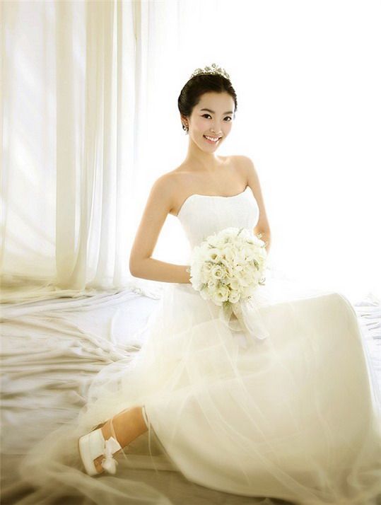 http://weddingghon.blogspot.com edding gown categories sexy wedding