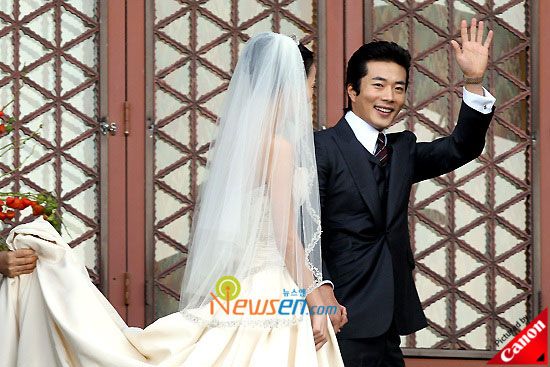 Kwon Sang-woo and Son Tae-young wedding Photos