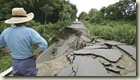 seismo - Al menos tres muertos y m�s de un centenar de heridos en un fuerte terremoto de Jap�n