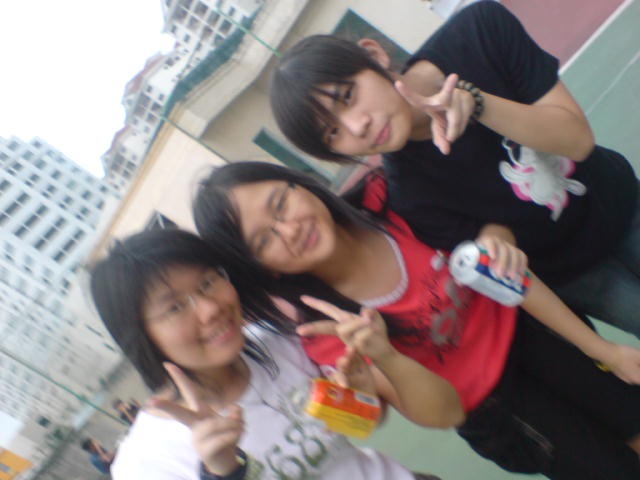 [Blur[2].jpg]