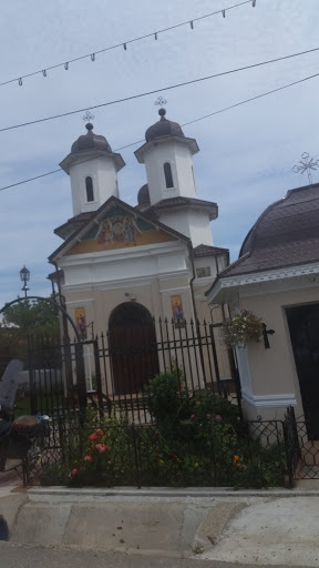 Biserica sat
