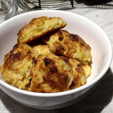 Red Lobster Garlic Cheese Biscuits