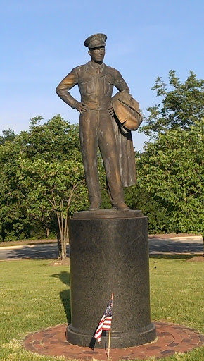 Dwight D. Eisenhower Statue