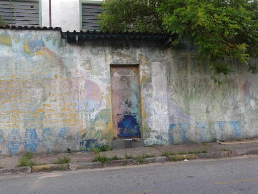Graffiti Muro E Porta