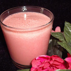 Strawberry Smoothie With Hint of Chocolate
