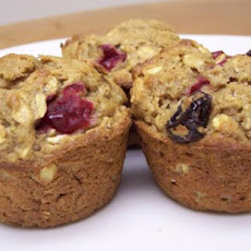 Oatmeal Cranberry Applesauce Muffins
