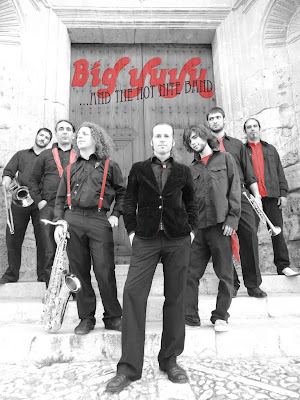 Big Yuyu & The Hote Nite Band