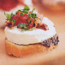 Goat Cheese and Sun-Dried Tomato Tartines