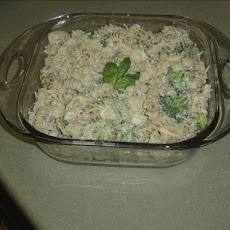 Chicken and Broccoli Pesto Pasta Toss