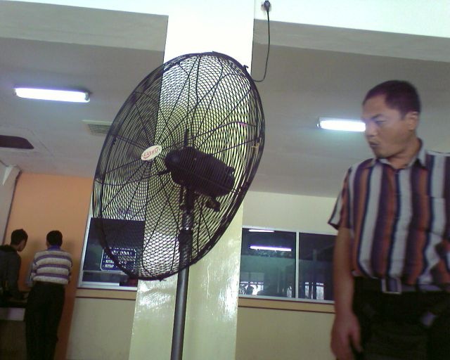 [Kayak Ngga Pernah Liat Kipas Angin[9].jpg]