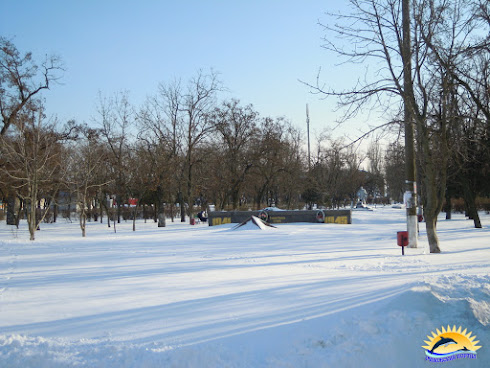 Очаков. Парк и обелиск Неизвестному матросу