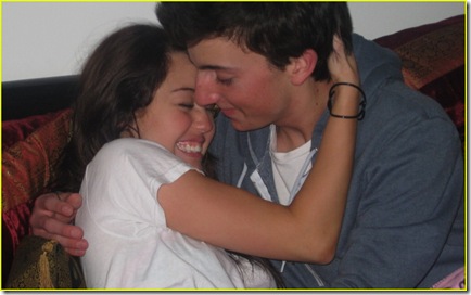 is miley cyrus pregnant