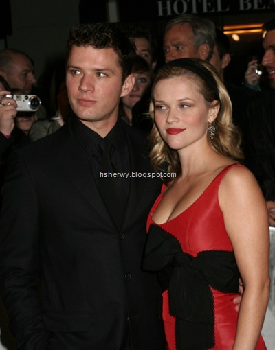 Photo of Reese Witherspoon and Ryan Phillippe  attending Walk The Line New York Premiere at Beacon Theatre, NYC, November 13, 2005. 