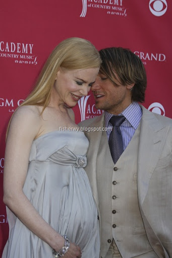 Picture of Nicole Kidman and husband Keith Urban attending 43rd Academy of 