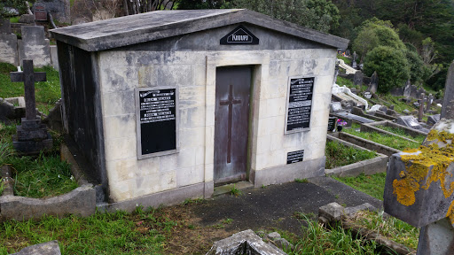 Khouri Historic Tomb