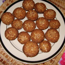 Mini Pecan Muffins