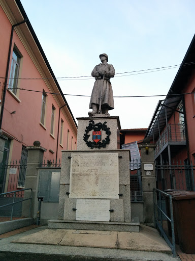 Statua ai Caduti di Castelletto Monferrato