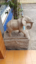 Right Side Gajah Statue 