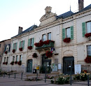 Mairie D'Azé