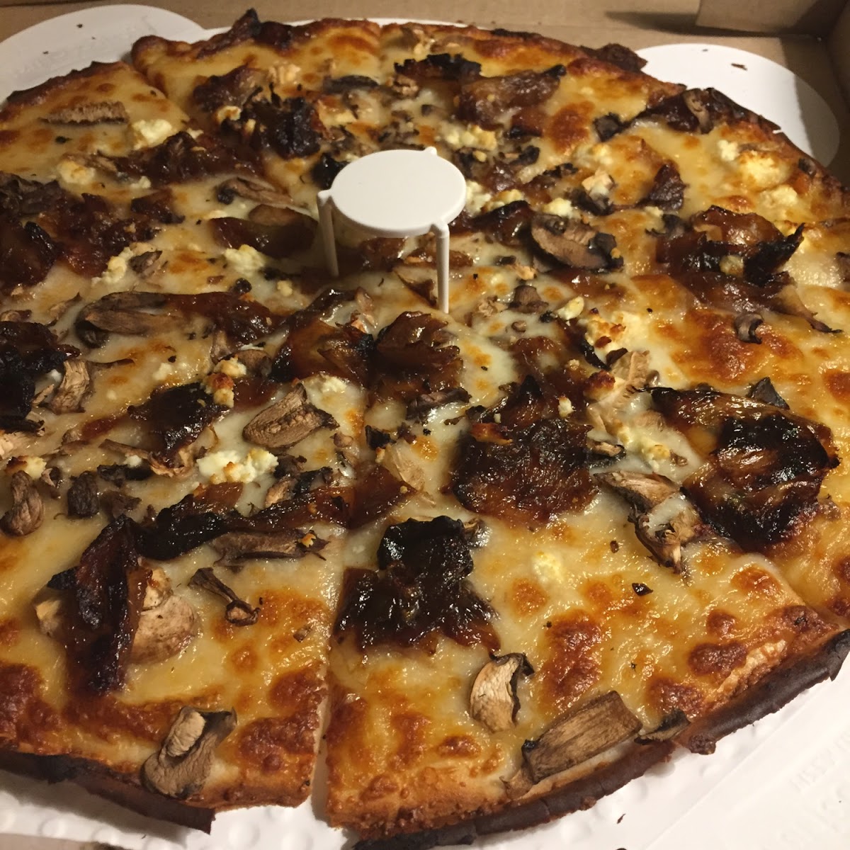 Tuscany 3 mushroom pizza