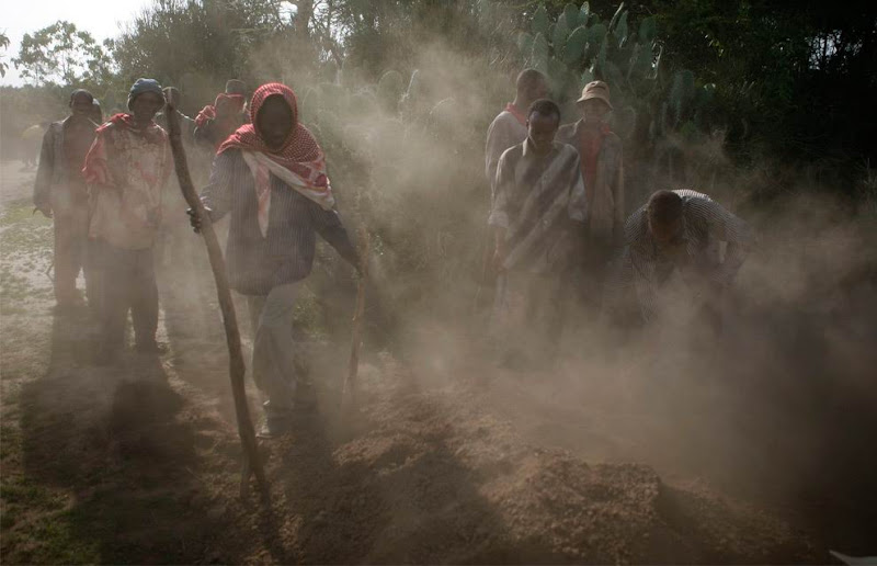 Life in Ethiopia: Heartbreaking Photos(big pictures)