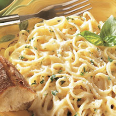 Linguine with Creamy Alfredo Sauce