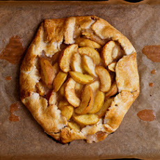 White Peach Crostata