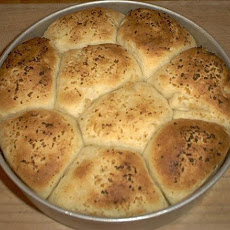 Light and Soft Dinner Rolls (abm)