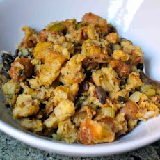 Easy Crock Pot Stuffing (Dressing)
