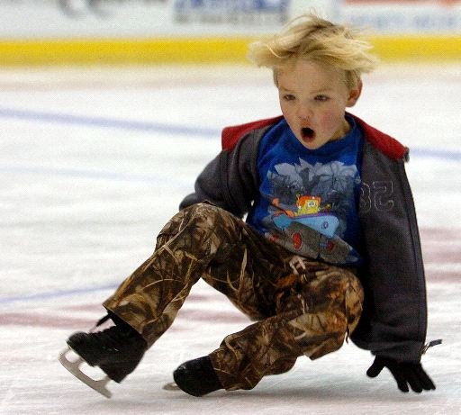 [ice skate fall[3].jpg]
