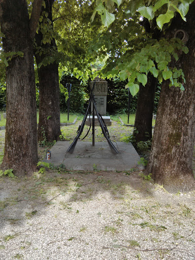 Kriegerdenkmal - St. Laurenz