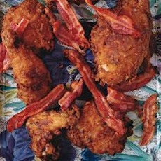Fried Chicken with Bacon and Pepper Cream Gravy