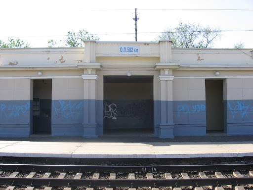 582 Station
