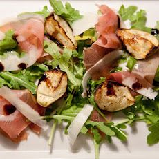 Grilled Pears with Arugula, Prosciutto and Balsamic Reduction