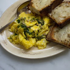 Super-eggy Scrambled Eggs