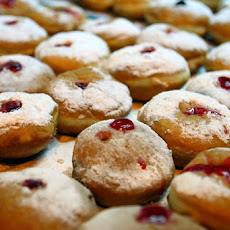 Sufganiyot (Hanukkah Jelly Doughnuts)