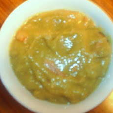 Simple but Scrumptious Split Pea Soup