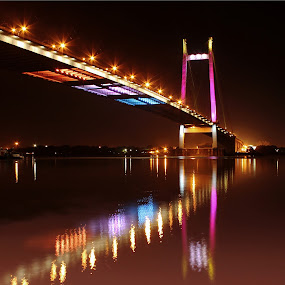 Vidyasagar Bridge Kolkata by Arpit Saha - Landscapes Travel ( reflection, lighting, night landscapes, india, bridge )