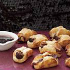 Blue Cheese Figs in a Blanket
