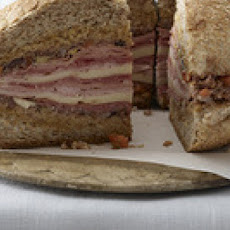Jumbo Muffuletta
