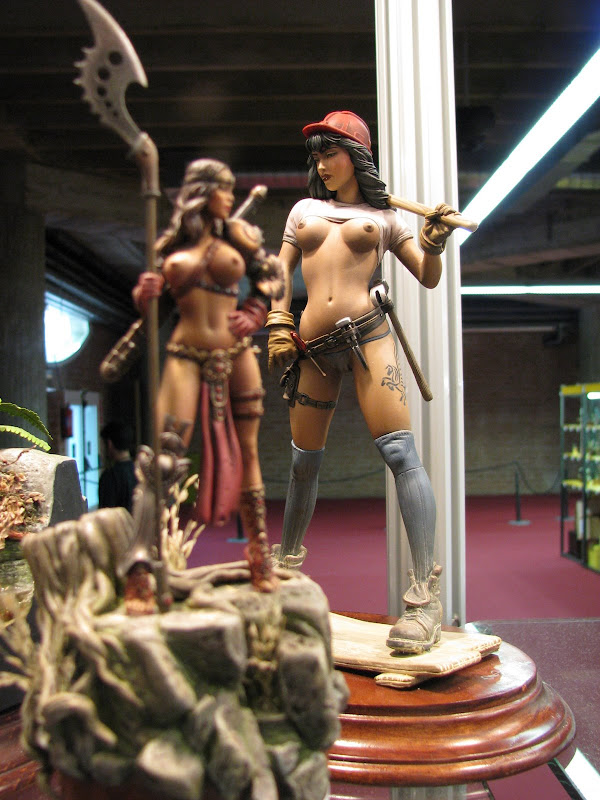 World Expo Gerone 2008 - Figurine de femme