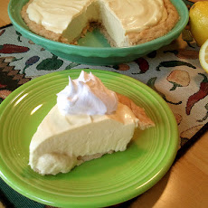 Lemonade Pie (No Bake)