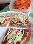Ezekiel tortilla (we weren't all raw in 2007) topped with homemade pizza pate (from a Boutenko recipe), red bell peppers, kale, and zucchini shreds. Plus yam fries!
