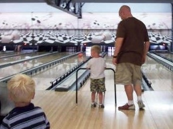 [bowling[2].jpg]