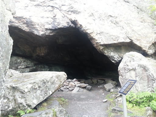 Sankt Eriks Grotta