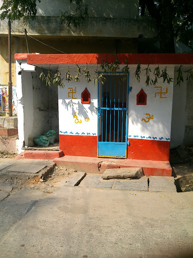 temple on road