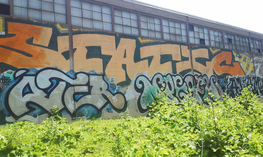 280 Graffiti Warehouse