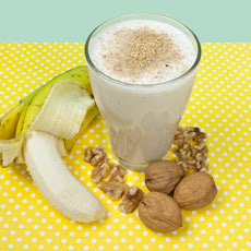 Walnut and Banana Smoothie
